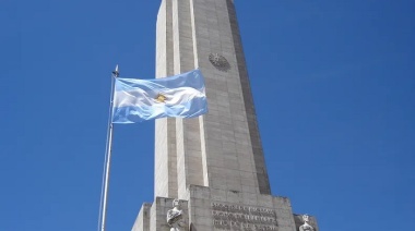 La bandera de Manuel Belgrano no es la que levanta Javier Milei